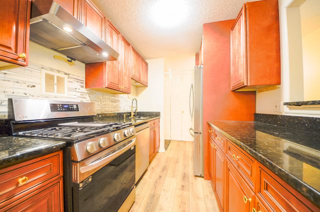 1206 S New Wilke Road 108, Arlington Heights, IL 60005