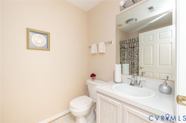 3329 Stone Manor Cir, Chester, VA 23831