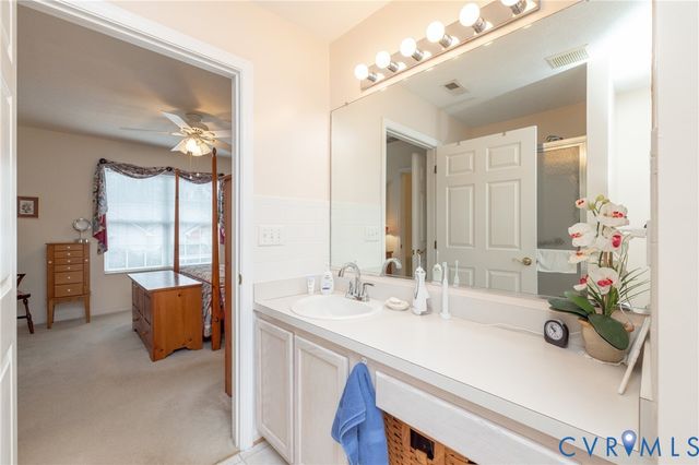 3329 Stone Manor Cir, Chester, VA 23831