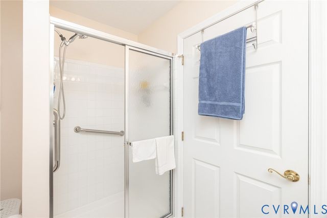 3329 Stone Manor Cir, Chester, VA 23831