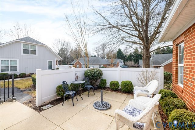 3329 Stone Manor Cir, Chester, VA 23831