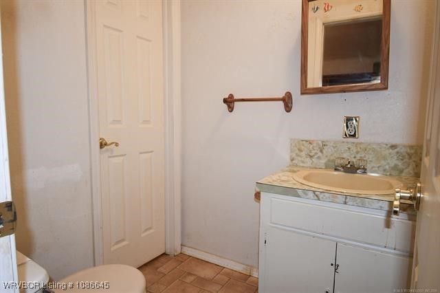 39827 Morris Creek Road, Howe, OK 74940