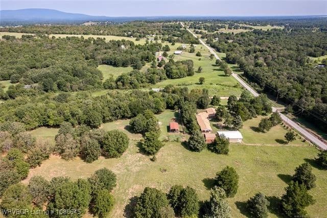 39827 Morris Creek Road, Howe, OK 74940