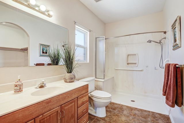 124 75th Street SW, Albuquerque, NM 87121