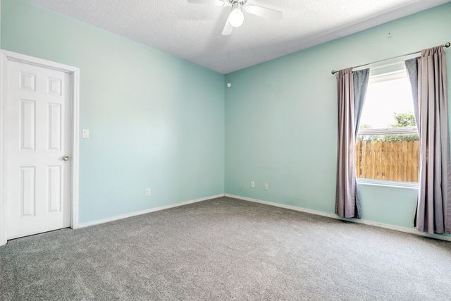 124 75th Street SW, Albuquerque, NM 87121