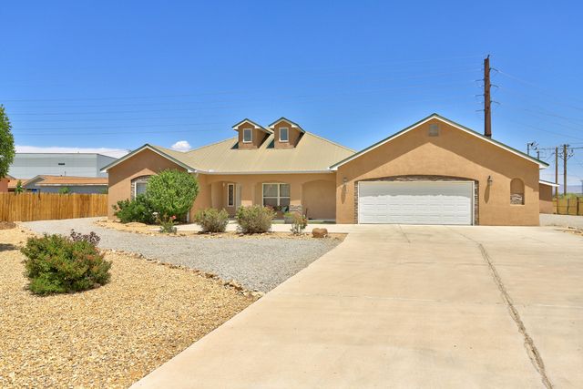 124 75th Street SW, Albuquerque, NM 87121