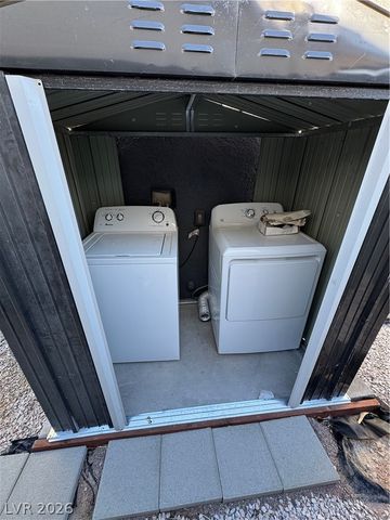 2925 Demetrius Avenue, Las Vegas, NV 89101