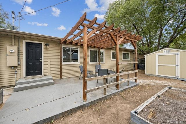 2201 W 56th Place, Denver, CO 80221