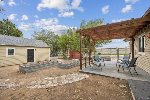 2201 W 56th Place, Denver, CO 80221