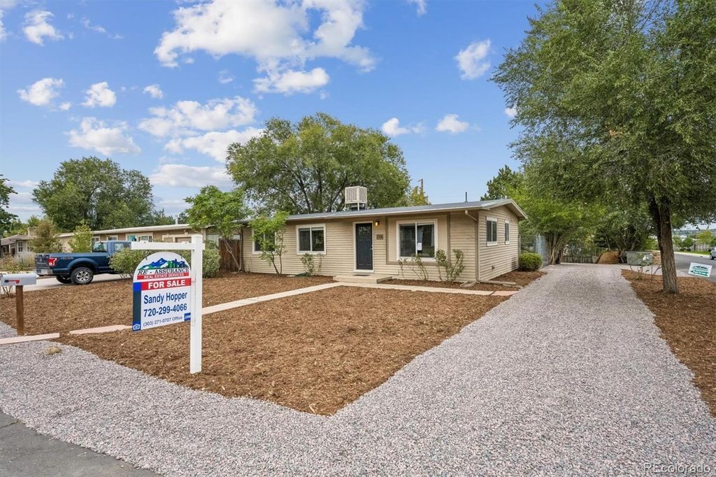 2201 W 56th Place, Denver, CO 80221