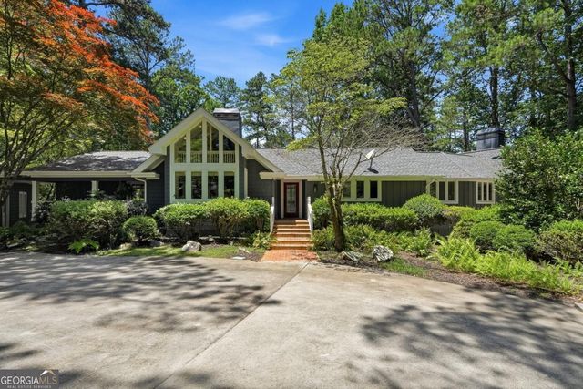 6504 Yacht Club Road, Flowery Branch, GA 30542