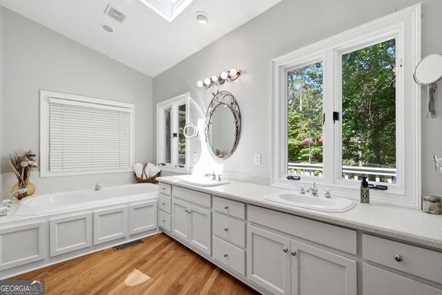 6504 Yacht Club Road, Flowery Branch, GA 30542