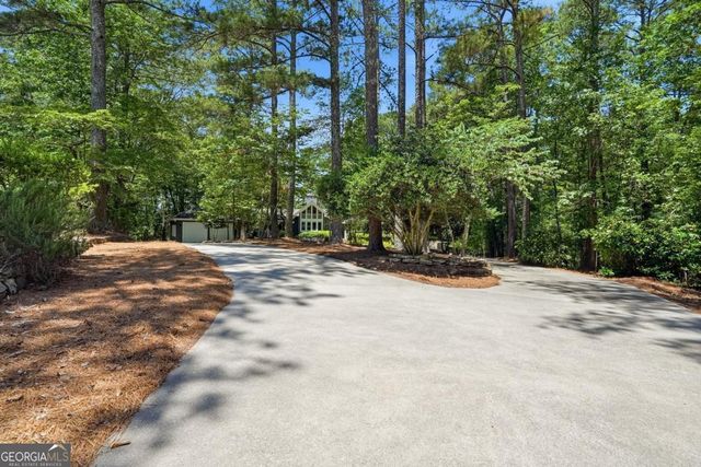 6504 Yacht Club Road, Flowery Branch, GA 30542