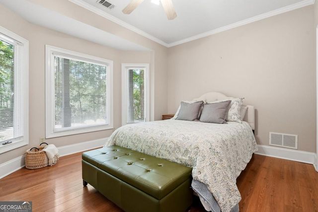 6504 Yacht Club Road, Flowery Branch, GA 30542