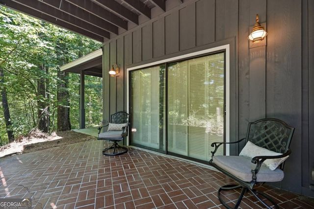 6504 Yacht Club Road, Flowery Branch, GA 30542
