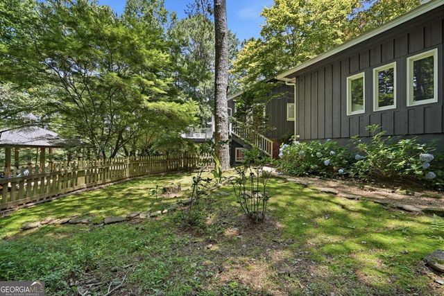 6504 Yacht Club Road, Flowery Branch, GA 30542