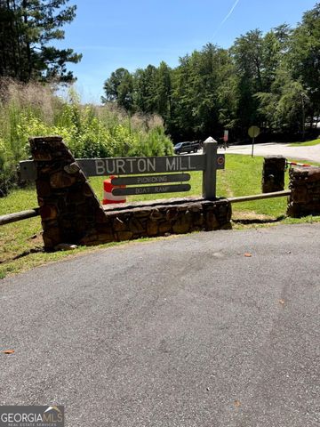 6504 Yacht Club Road, Flowery Branch, GA 30542