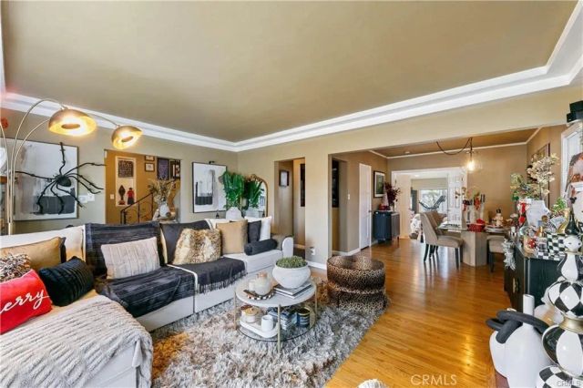 3907 Edgehill Drive, Leimert Park, CA 90008