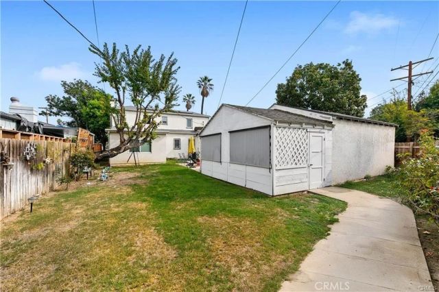 3907 Edgehill Drive, Leimert Park, CA 90008