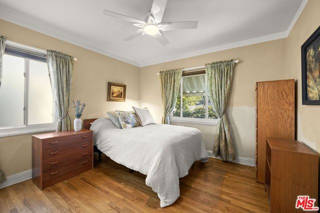 7507 Oak Park Avenue, Lake Balboa, CA 91406