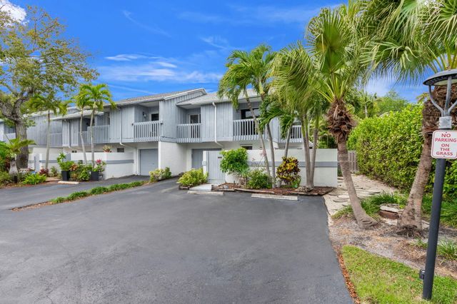 2956 Florida Boulevard, Delray Beach, FL 33483