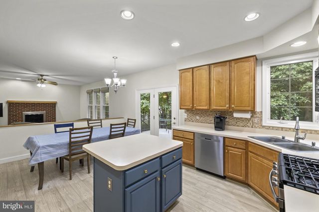 5580 RHONDA RD, Sykesville, MD 21784