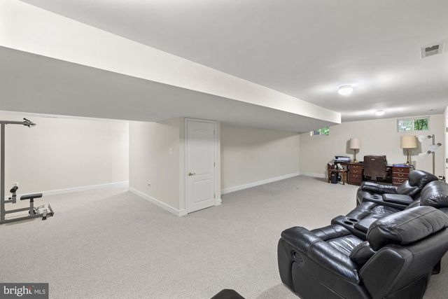 5580 RHONDA RD, Sykesville, MD 21784