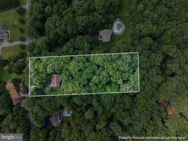 5580 RHONDA RD, Sykesville, MD 21784