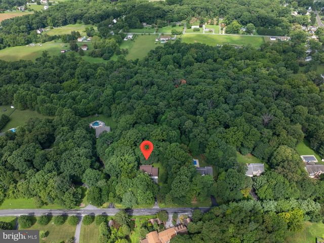 5580 RHONDA RD, Sykesville, MD 21784