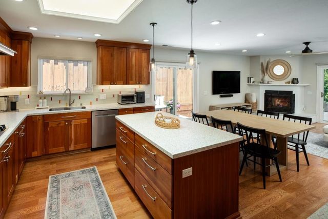 1267 Foothill Street, Redwood City, CA 94061