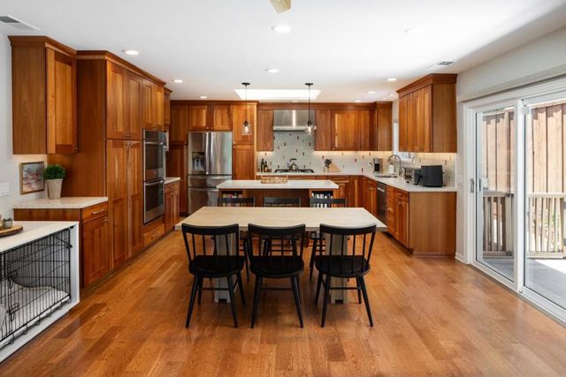 1267 Foothill Street, Redwood City, CA 94061