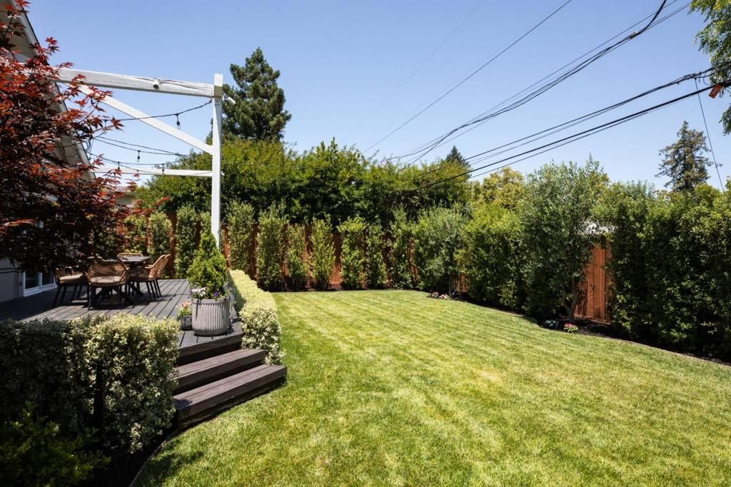 Image 22 of property listing at 1267 Foothill Street, Redwood City, CA 94061