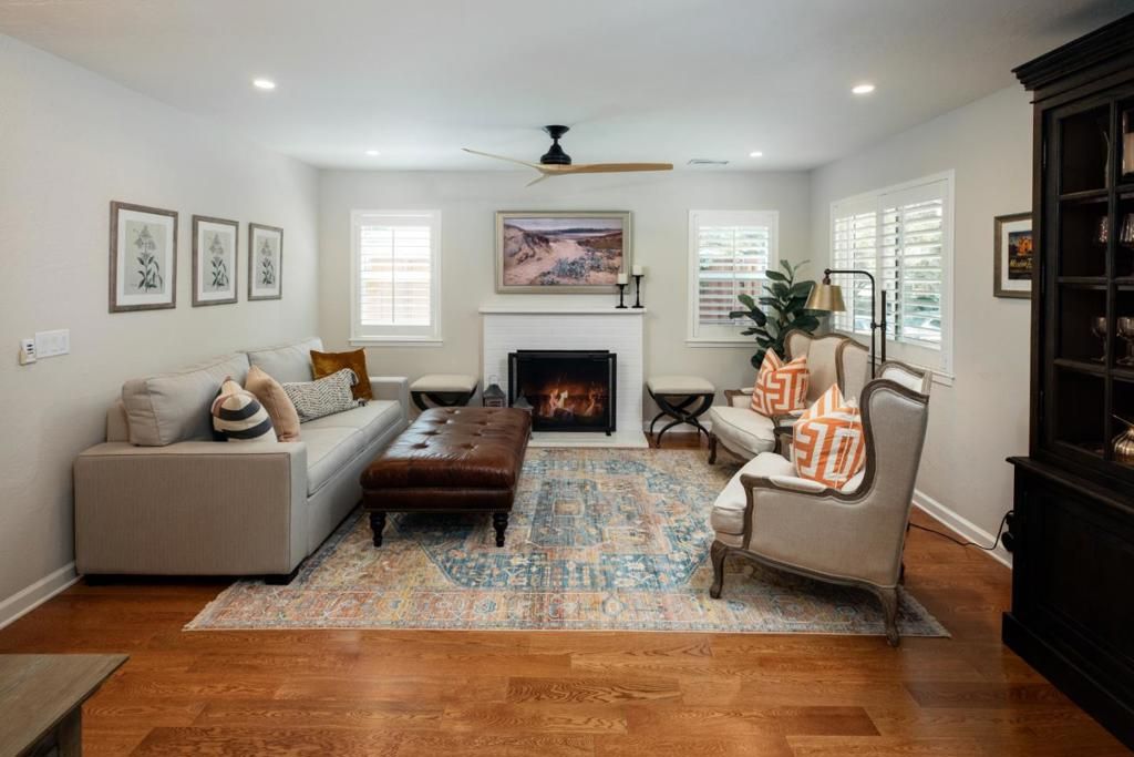 Image 7 of property listing at 1267 Foothill Street, Redwood City, CA 94061