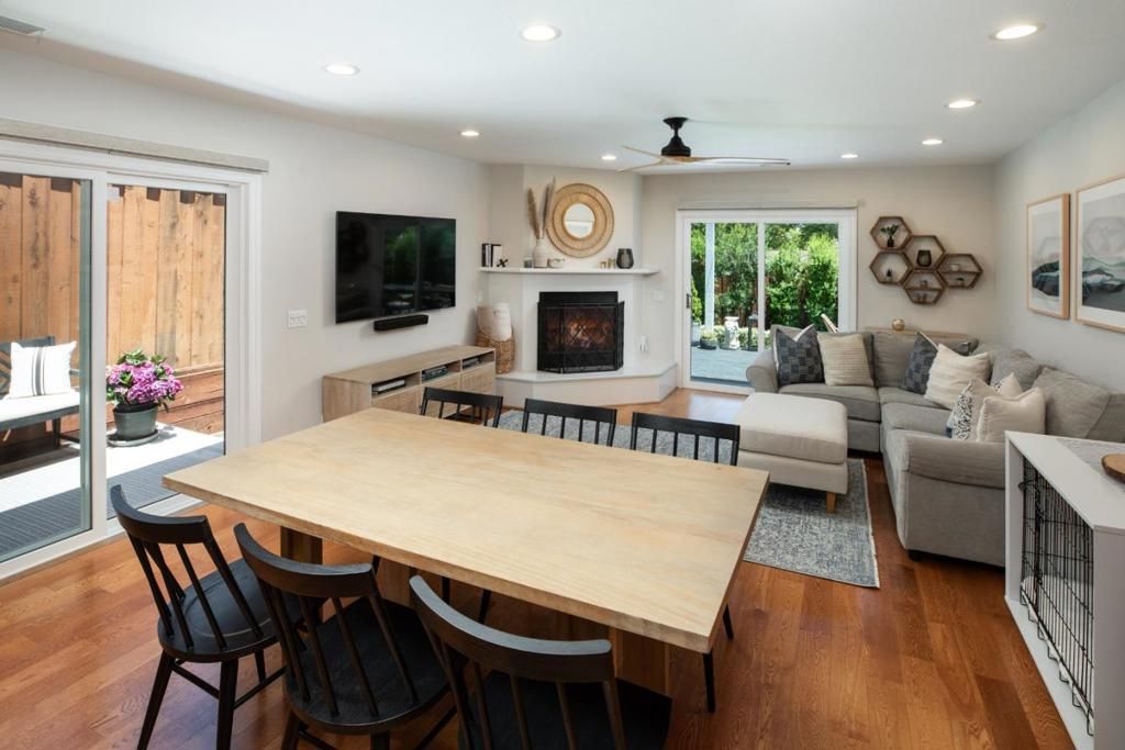 Image 8 of property listing at 1267 Foothill Street, Redwood City, CA 94061