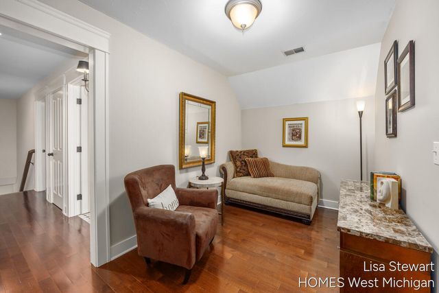 2450 Shears Crossing Court, Grand Rapids, MI 49525