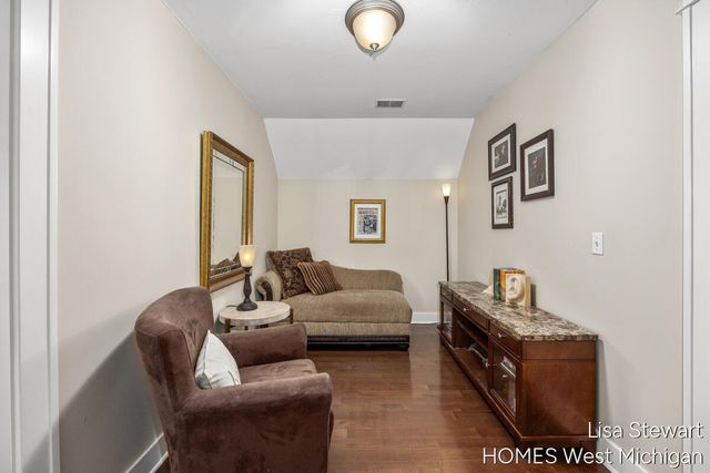 2450 Shears Crossing Court, Grand Rapids, MI 49525