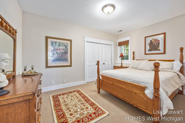 2450 Shears Crossing Court, Grand Rapids, MI 49525