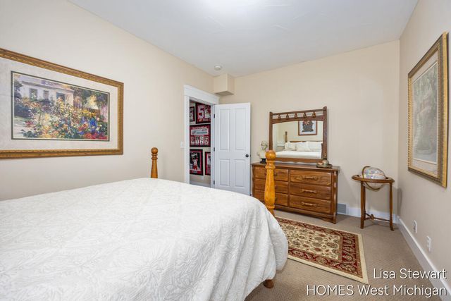 2450 Shears Crossing Court, Grand Rapids, MI 49525