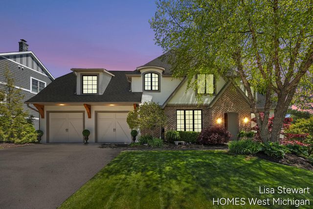 2450 Shears Crossing Court, Grand Rapids, MI 49525