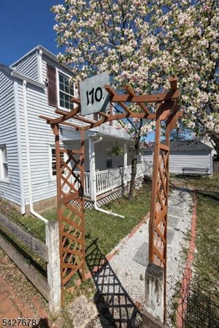 170 Main St, East Brunswick Twp., NJ 08816