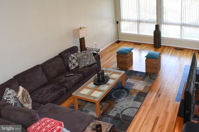 11768 INDIAN RIDGE RD, Reston, VA 20191