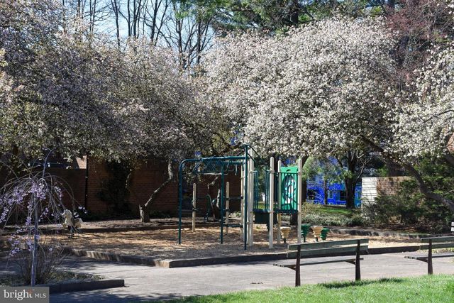 11768 INDIAN RIDGE RD, Reston, VA 20191