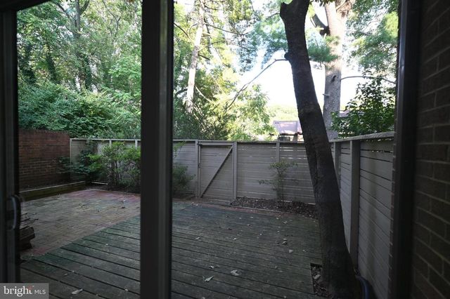 11768 INDIAN RIDGE RD, Reston, VA 20191