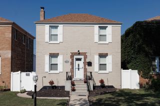 8104 S Fairfield Avenue, Chicago, IL 60652