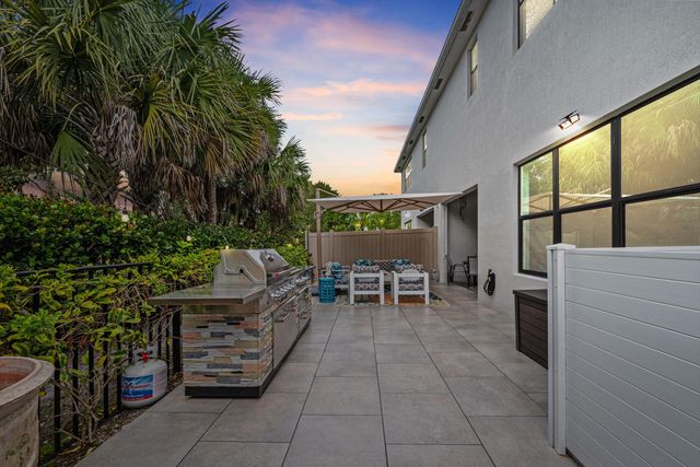 4325 Arcturus Lane, Lake Worth, FL 33467