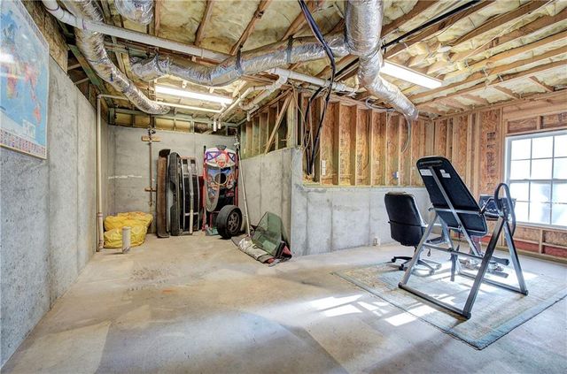 57 Colonial NW Circle, Cartersville, GA 30120