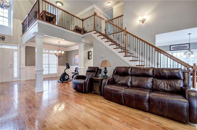 57 Colonial NW Circle, Cartersville, GA 30120