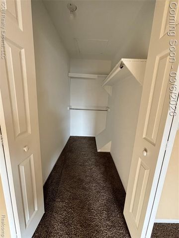 38890 Country Circle, Farmington Hills, MI 48331