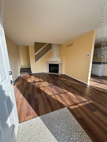 38890 Country Circle, Farmington Hills, MI 48331