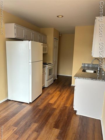 38890 Country Circle, Farmington Hills, MI 48331